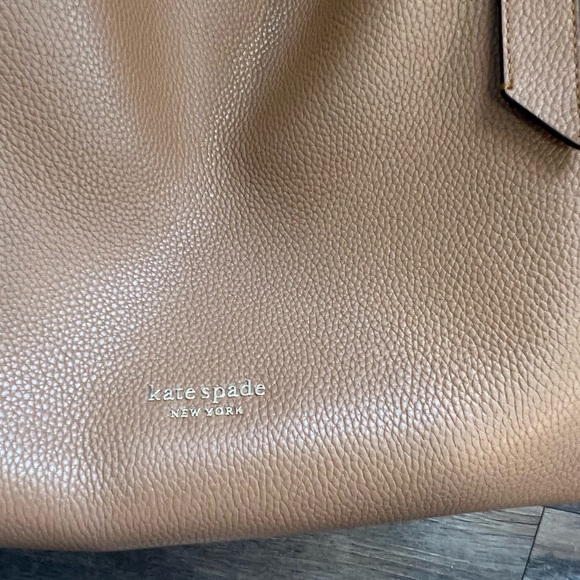 Kate Spade Tote - Picture 3 of 11